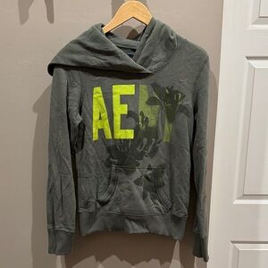 AE Green Sweatershirt